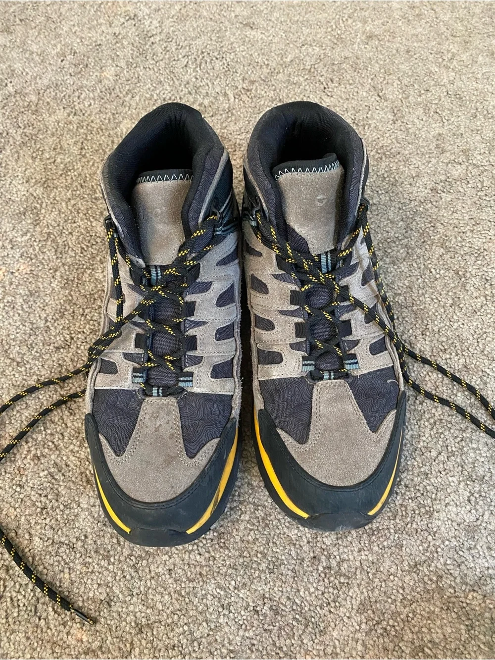 Hi tec Mens hiking boots size 10